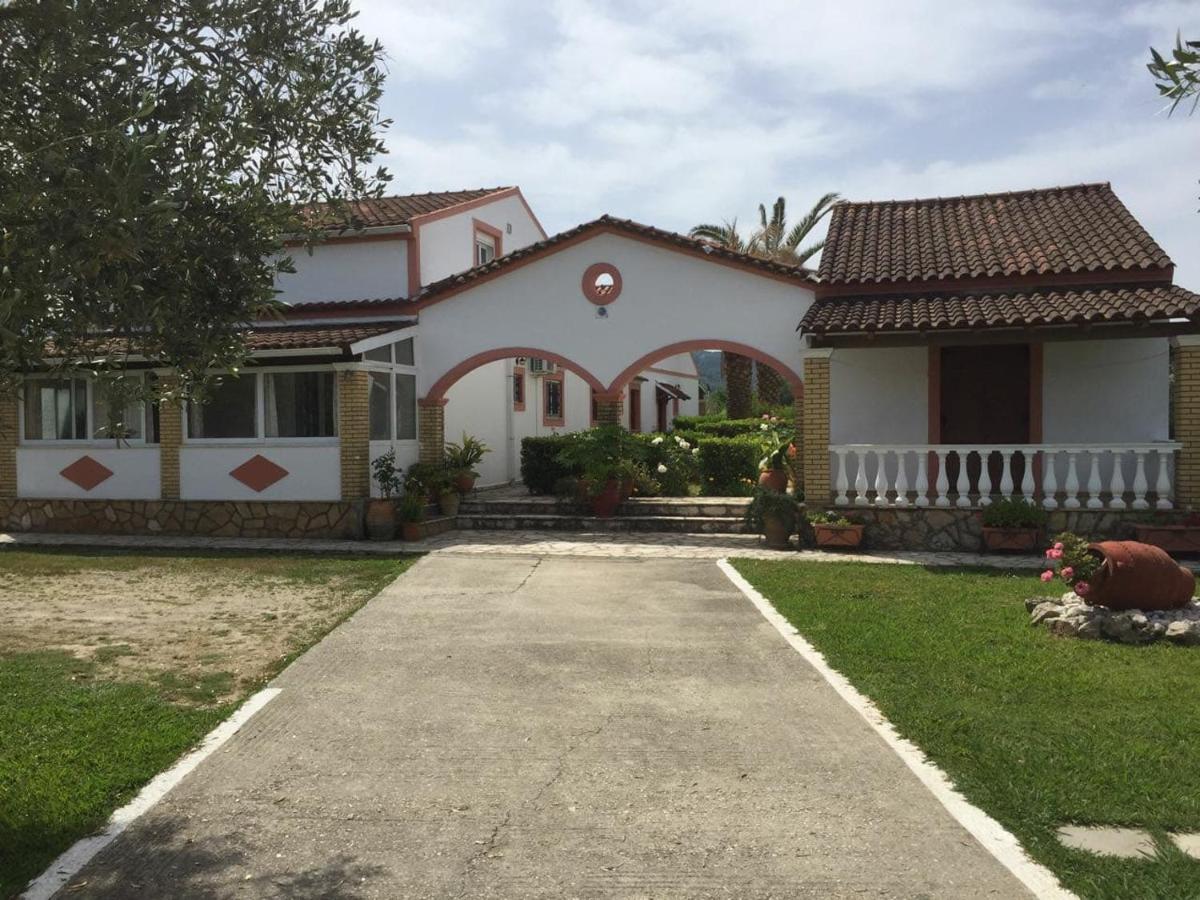 Villa Yannis Рода Екстериор снимка
