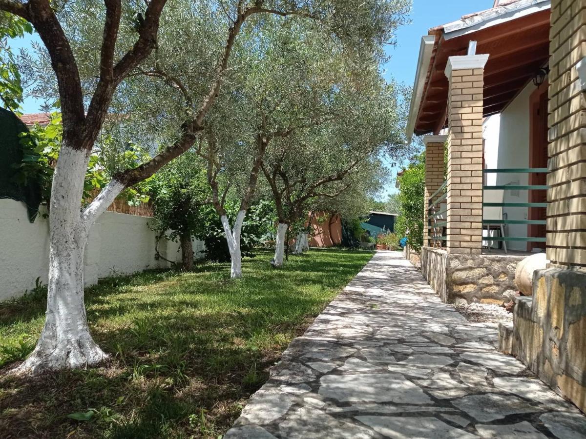 Villa Yannis Рода Екстериор снимка